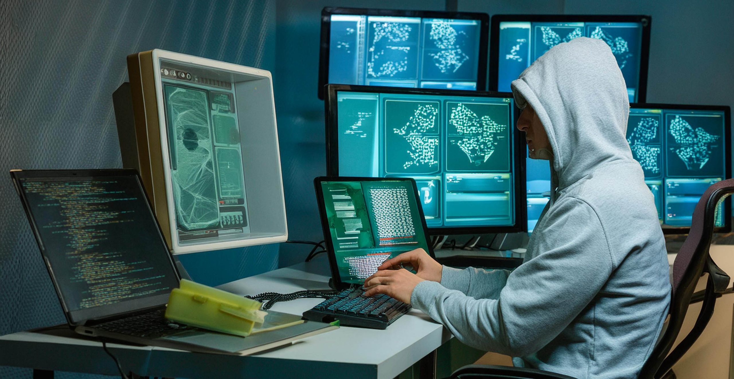 AI scamming people by hacking